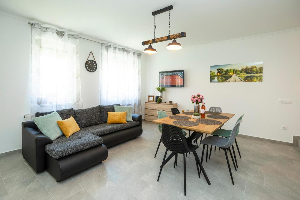 Zsendülő Apartman Apartman Eger Kültér fotó
