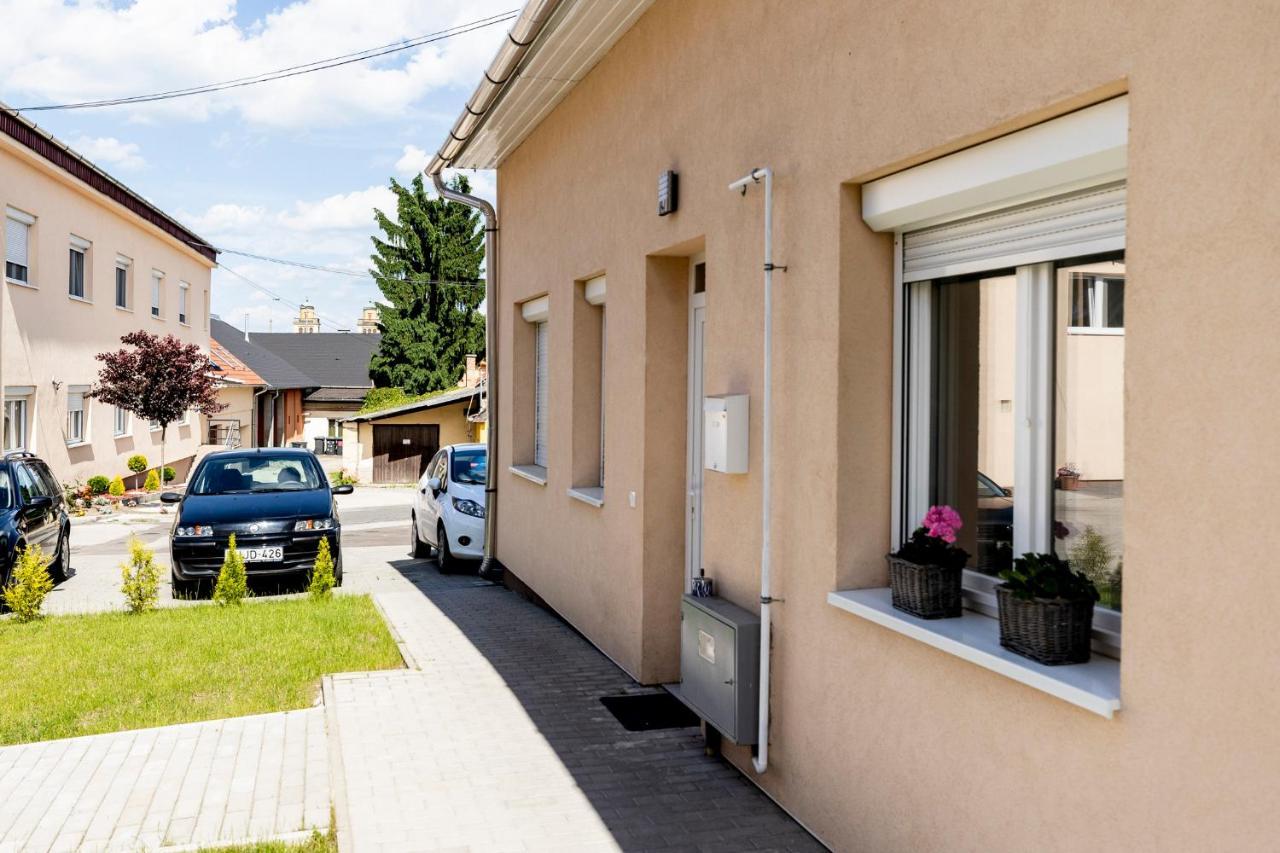 Zsendülő Apartman Apartman Eger Kültér fotó